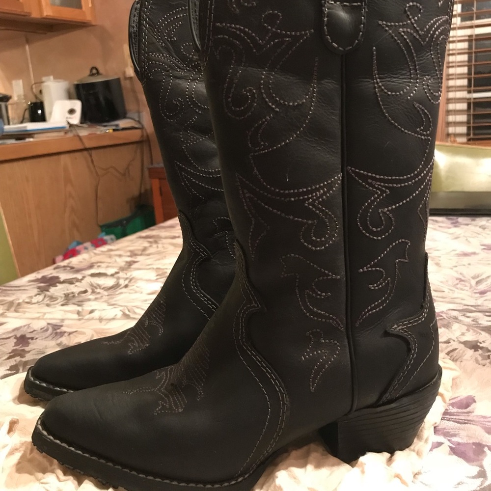 boots - Picture 4 of 4